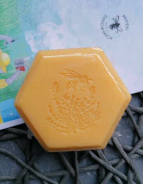 Mydło w kostce z miodem i pyłkiem pszczelim