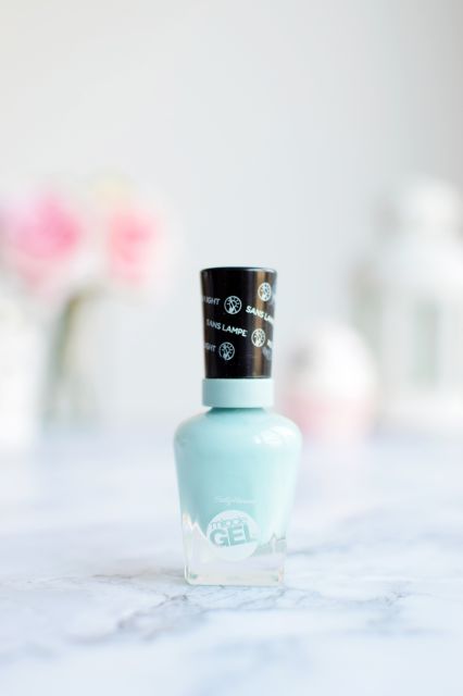 Sally Hansen Lakier do paznokci, Miracle Gel, nr 240 B Girl
