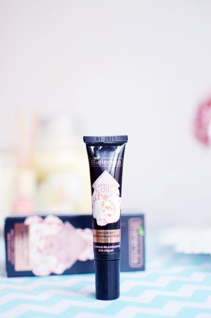 Bielenda Camellia Oil, Krem pod oczy, Luksusowy, Odmładzający