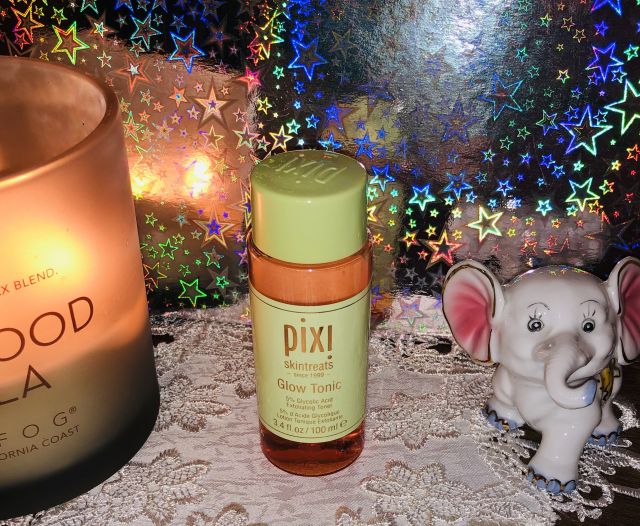 Pixi Tonik do twarzy,  Skintreats, Glow Tonic, 5% Glycolic acid, aloe vera & ginseng