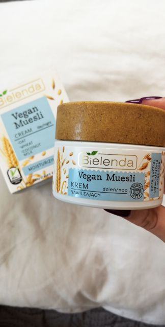 Bielenda Vegan Muesli, Krem do twarzy, Nawilżający, Na dzień i na noc
