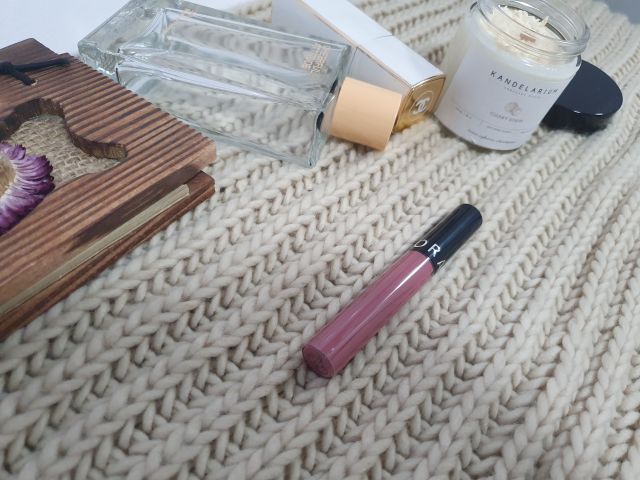 pomadka sephora matowa