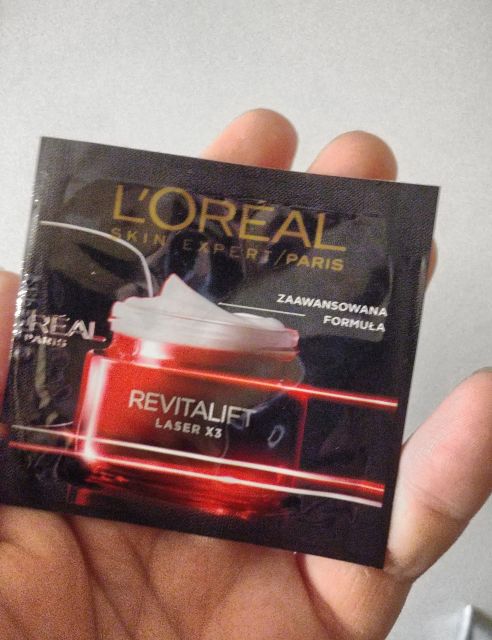 Próbka kremu na dzień