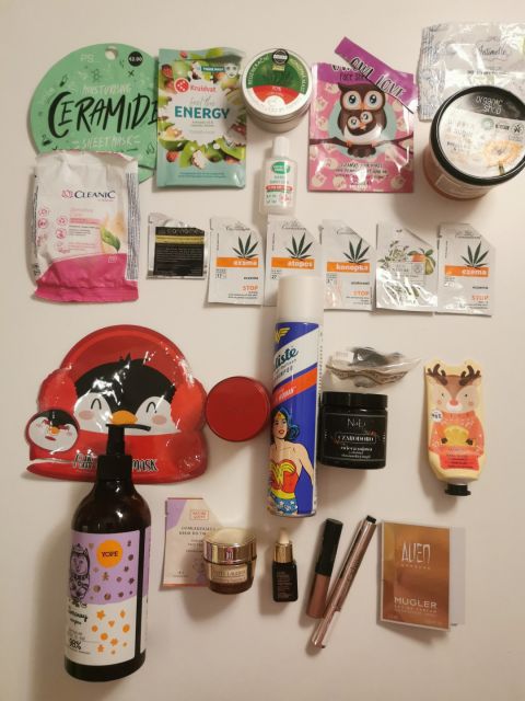 akcja denkowanie! grudzień - kosmetyki w świątecznych opakowaniach i świątecznych kolorach 🎄❄️⛄🎀🎁🎅