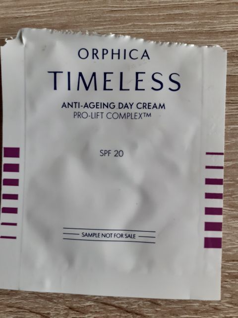 akcja denkowanie! grudzień - kosmetyki w świątecznych opakowaniach i świątecznych kolorach 🎄❄️⛄🎀🎁🎅