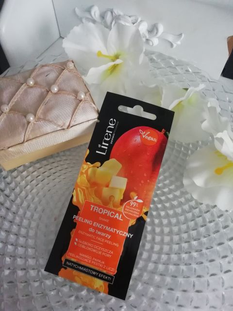 Lirene Dermoprogram, Peeling enzymatyczny do twarzy, Tropical Shake, Mango i Papaja