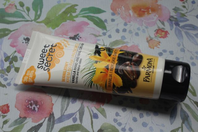 Farmona Sweet Secret, Krem do rąk i paznokci, Wanilia I Indyjskie Daktyle