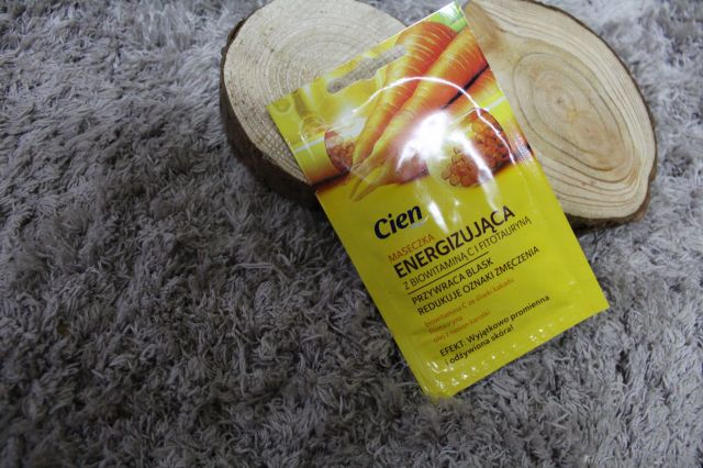 Cien Maseczka do twarzy, Energizująca, Z biowitaminą C i fitotauryną, Przywraca blask, redukuje oznaki zmęczenia