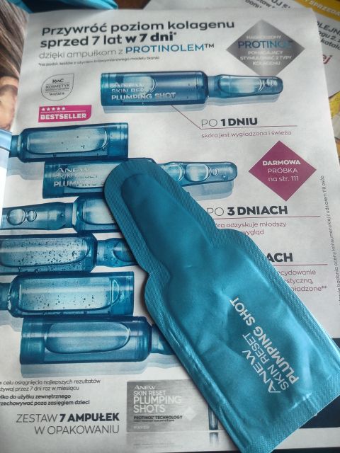 Avon Anew, Skin Reset Plumping Shots, Kuracja do twarzy w ampułkach, Odmładzająca