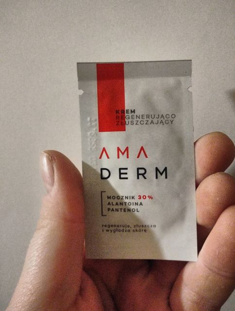 Probka kremu z 30% mocznikiem