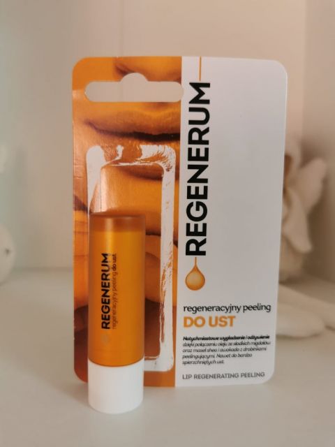 Regenerum Regeneracyjny peeling do ust