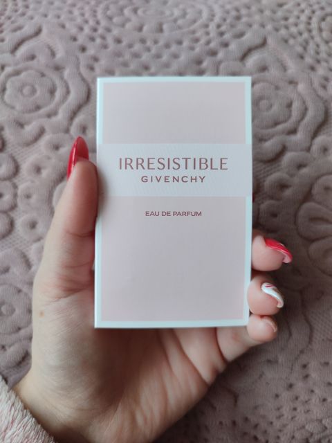 Givenchy Irresistible próbka