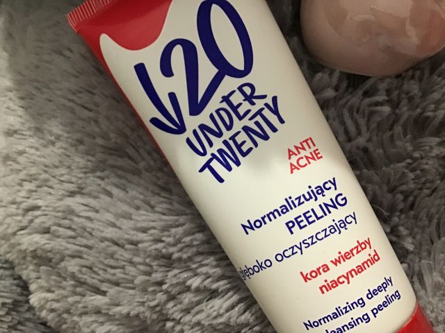 Under Twenty Anti Acne, Peeling do twarzy, Normalizujący, Głęboko oczyszczający, Kora wierzby, niacynamid