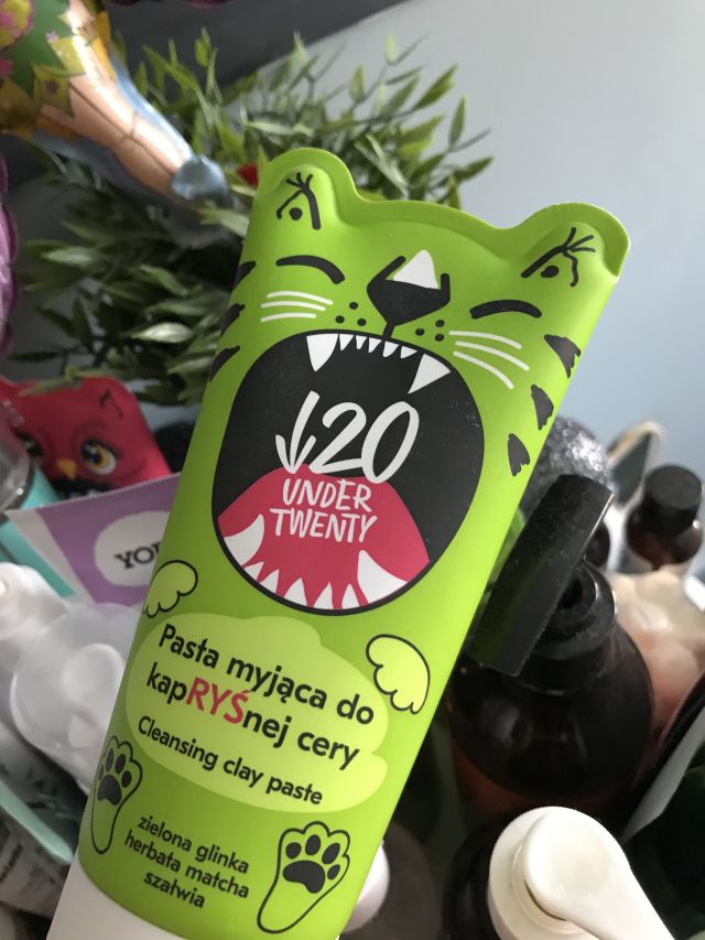 Under twenty, Pasta oczyszczająca do kapryśnej cery
