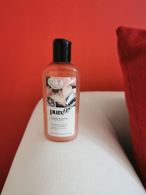pure97 Szampon do włosów, Dzika róża i baobab