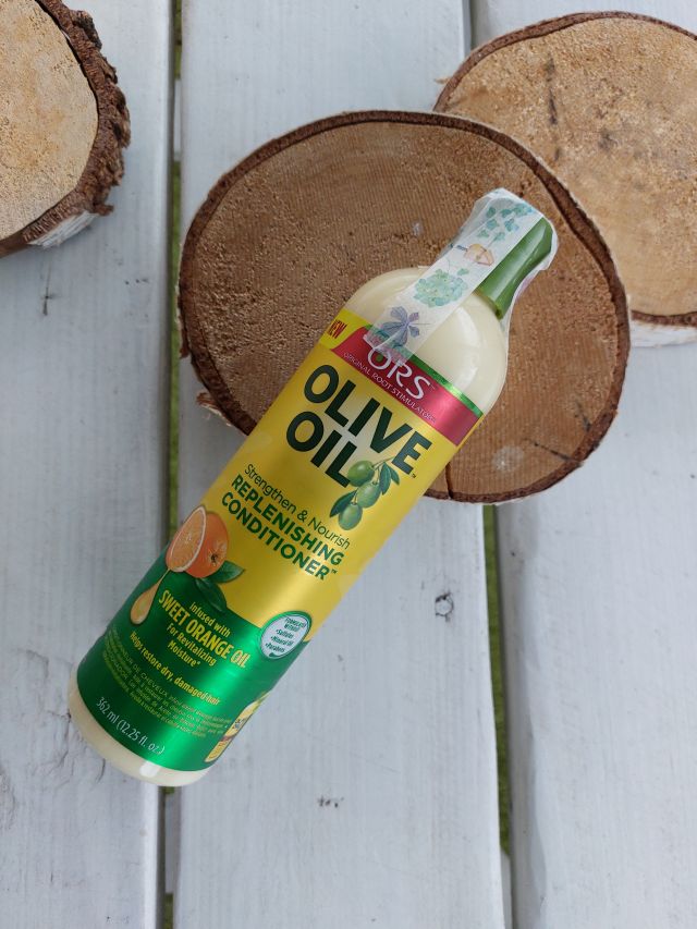 ORS Olive Oil, Odżywka do włosów, Wzmacniająca i odżywiająca, Z olejku ze słodkiej pomarańczy