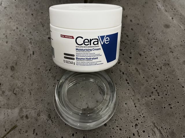 Fenomen CeraVe - balsamu odbudowującego ochronną barierę Twojej skóry