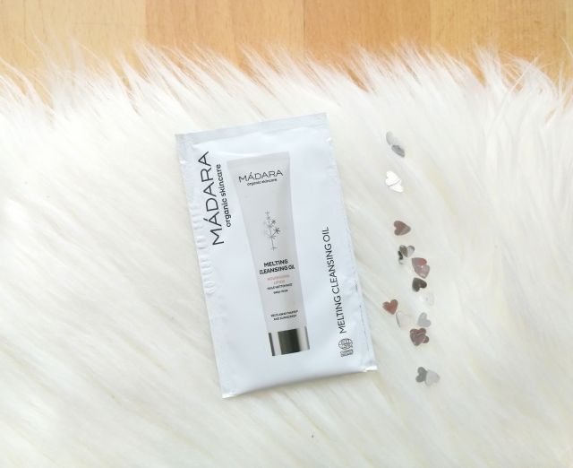 Madara Cosmetics Melting Cleansing Oil, olejek do demakijażu
