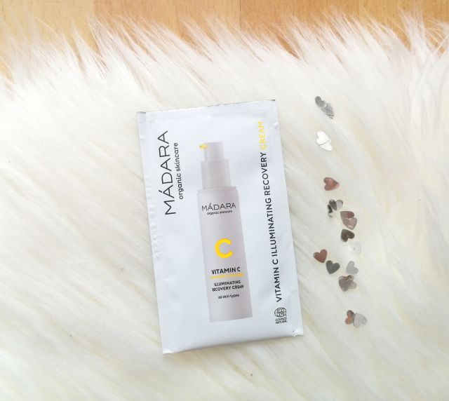 Madara Cosmetics Vitamin C Illuminating Recovery Cream, rozświetlający krem regenerujący