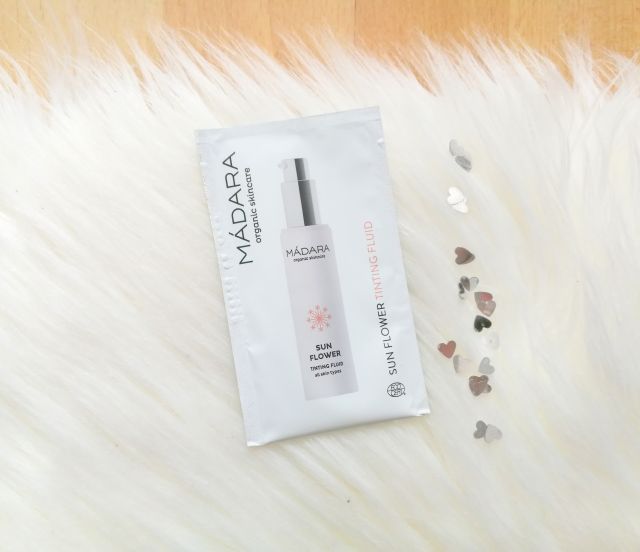 Madara Cosmetics Fluid tonujący do twarzy, Tinting Fluid, Sun Flower