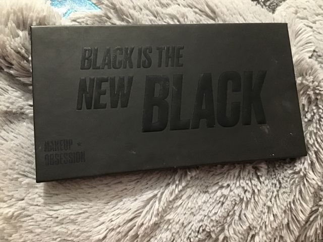 Makeup Obsession, paletka cieni, BLACK IS THE NEW BLACK
