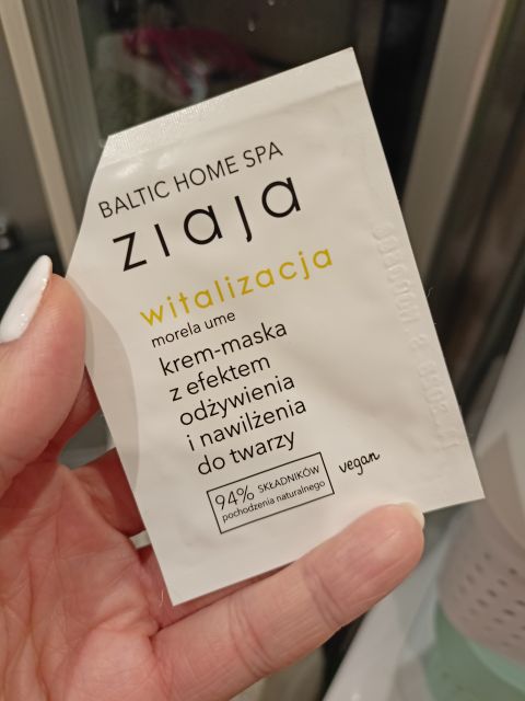 akcja denkowanie! grudzień - kosmetyki w świątecznych opakowaniach i świątecznych kolorach 🎄❄️⛄🎀🎁🎅