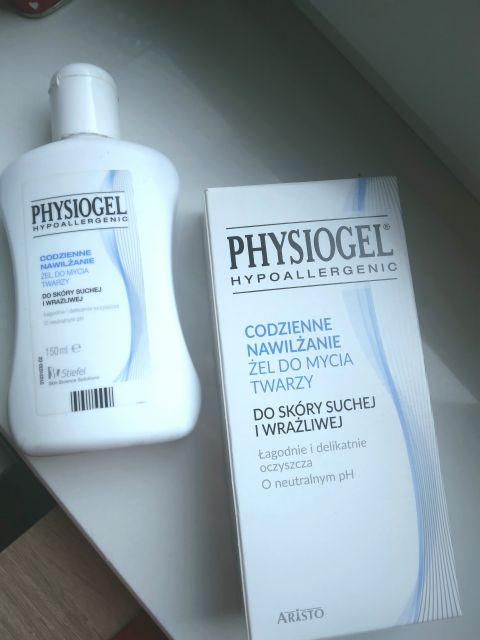 Physiogel Hypoallergenic, Codzienne Nawilżanie, Żel do mycia twarzy, Do skóry suchej i wrażliwej