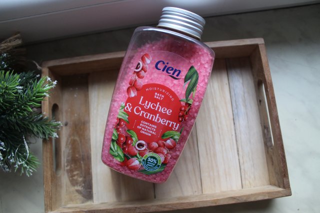 Cien Sól do kąpieli, Nawilżająca, Liczi i żurawina