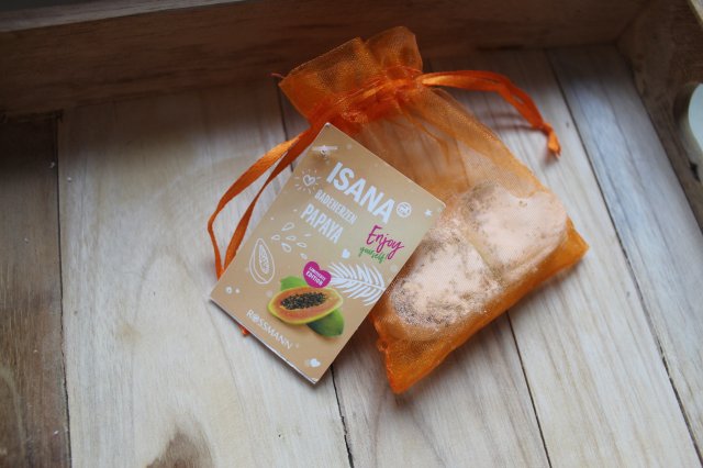 Isana Serduszka do kąpieli, Badeherzen Papaya 