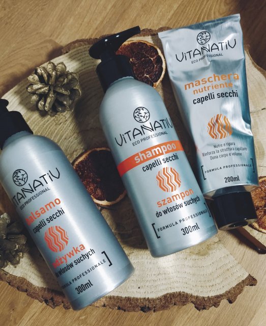 Zestaw kosmetyków do włosów suchych Vitanativ 