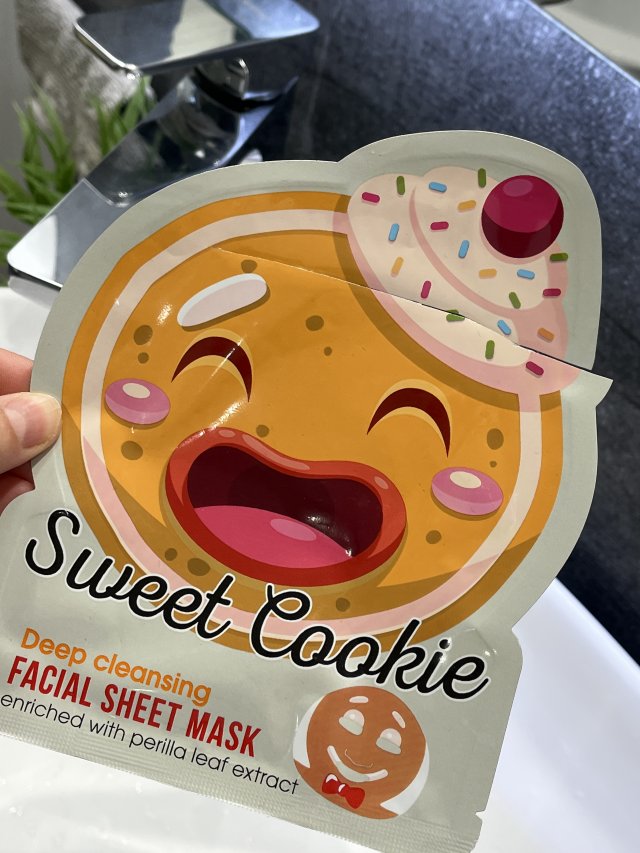 akcja denkowanie! grudzień - kosmetyki w świątecznych opakowaniach i świątecznych kolorach 🎄❄️⛄🎀🎁🎅