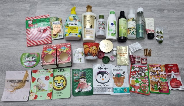 akcja denkowanie! grudzień - kosmetyki w świątecznych opakowaniach i świątecznych kolorach 🎄❄️⛄🎀🎁🎅