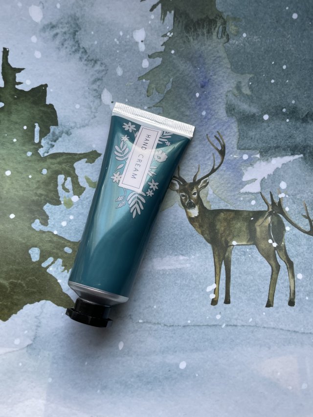 Orange Creatives Krem do rąk, Z masłem shea i aloesem, Odżywczy, Dark Green Floral 