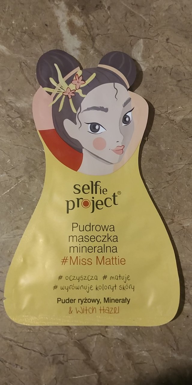 Selfie project, pudrowa maseczka mineralna #miss Mattie