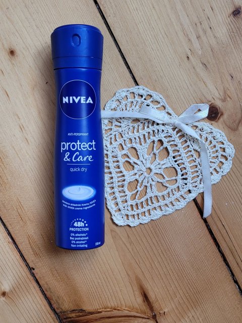Nivea Antyperspirant w sprayu, Protect & Care