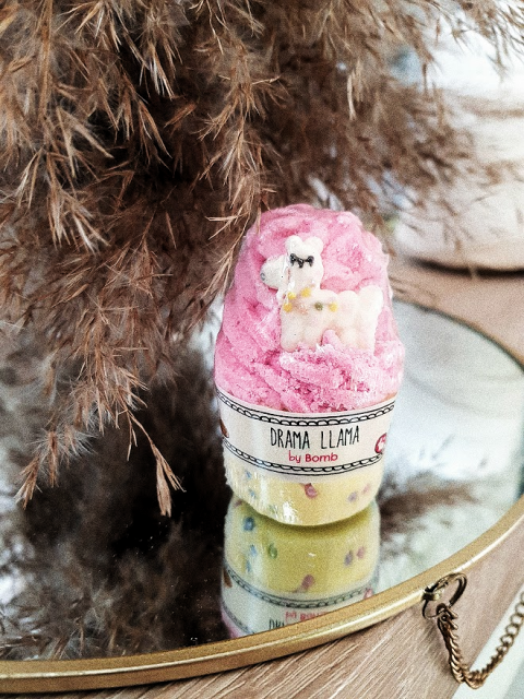 Bomb Cosmetics, Babeczka do kąpieli, Drama Llama