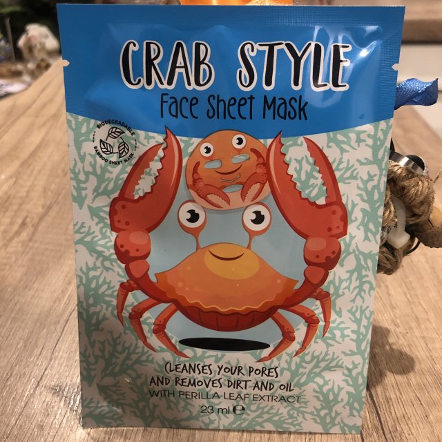 Crab style face sheet mask