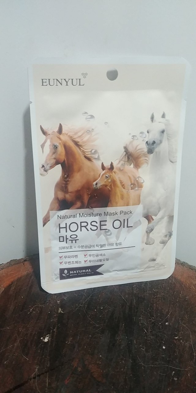 Eunyul Maska do twarzy w płacie, Horse Oil Natural Moisture Mask Pack