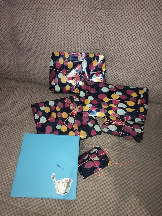 ✩ Kalendarz urodzinowy Clouders ✩