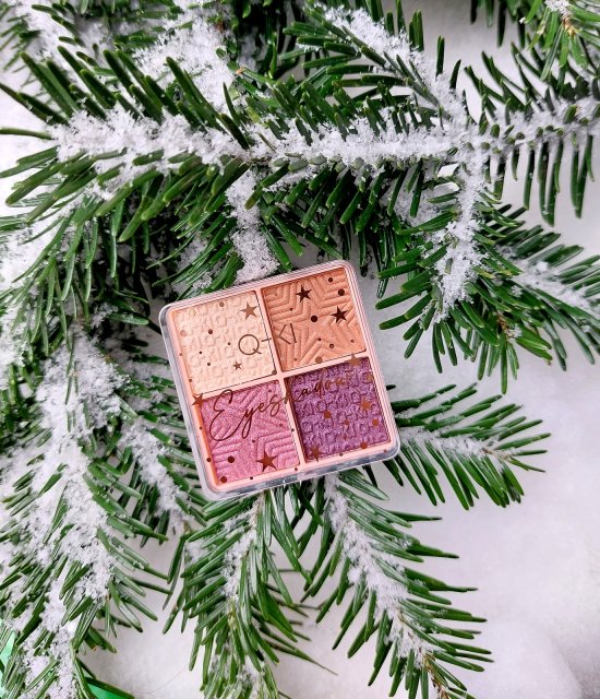 Q-KI Mini paletka cieni z kalendarza adwentowego Q-KI 2022