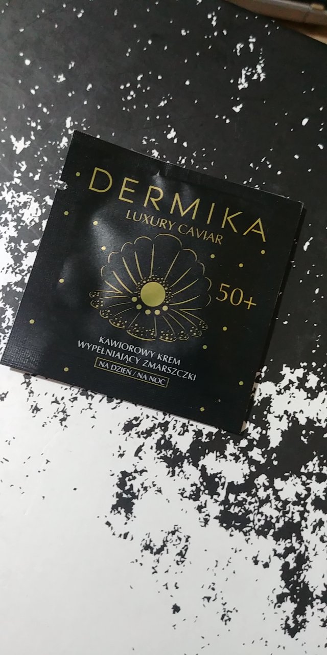 Dermika Luxury Caviar, Krem do twarzy, Kawiorowy, Wypełniający zmarszczki, Na dzień i na noc, 50+