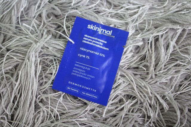 skinimal Serum do twarzy, Skoncentrowane, Przeciw niedoskonałościom, Dzień/noc, Niacynamid 10%, Cynk 1%