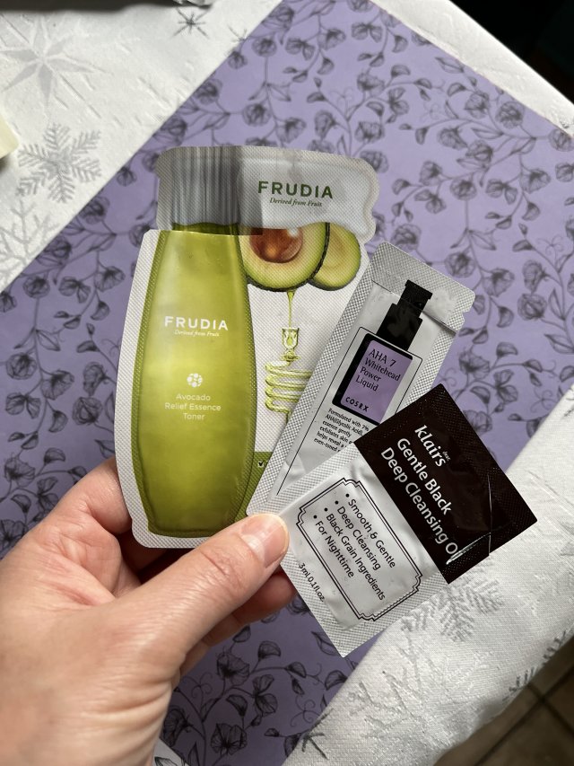 akcja denkowanie! grudzień - kosmetyki w świątecznych opakowaniach i świątecznych kolorach 🎄❄️⛄🎀🎁🎅