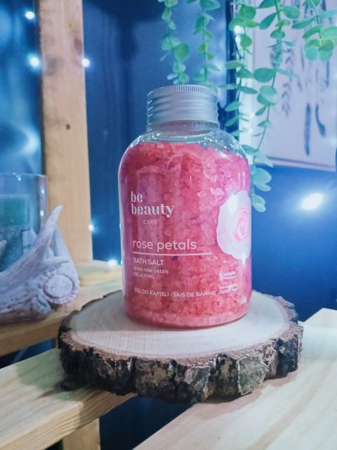 BeBeauty Care, Sól do kąpieli, Relaksująca, Płatki Róż 