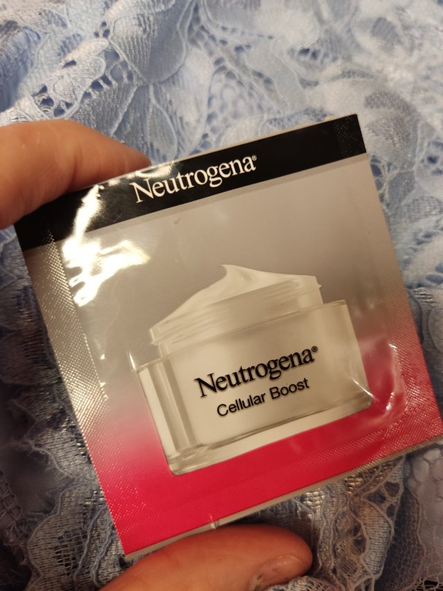 Neutrogena Cellular Boost, Serum do twarzy, Przeciwzmarszczkowe