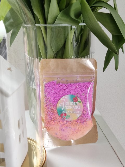 Pretty Suds Proszek do kąpieli, Holiday Romance