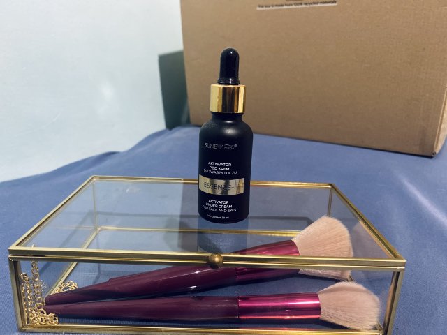 SUNEW Med, Essence+, Aktywator pod krem do twarzy i oczu