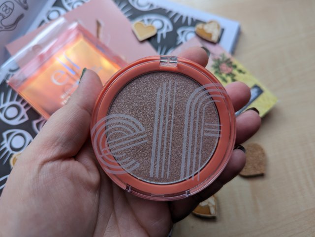 E.l.f e.l.f Multi-Dimensional Face & Body Shimmer