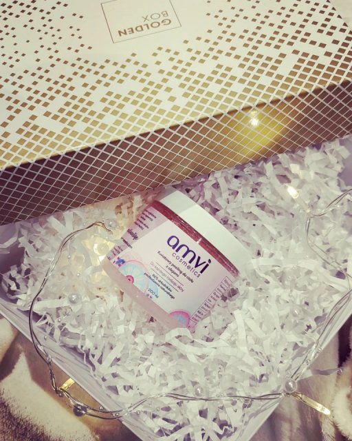 AMVI Cosmetics Peeling do ciała, Kwiatowy, Z olejami, Do każdego rodzaju skóry