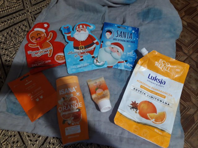 akcja denkowanie! grudzień - kosmetyki w świątecznych opakowaniach i świątecznych kolorach 🎄❄️⛄🎀🎁🎅